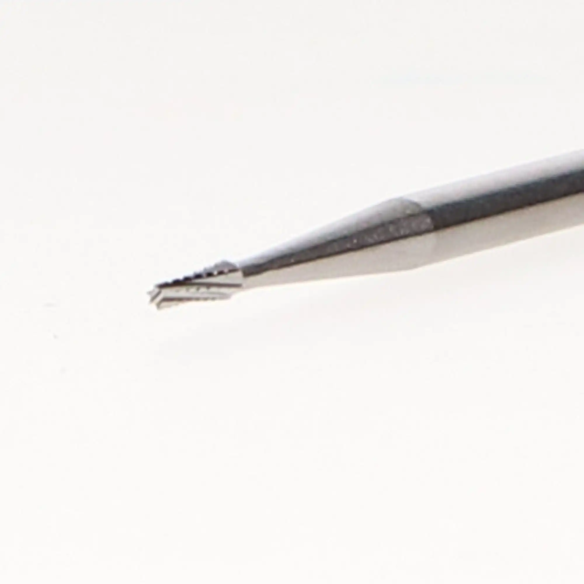 SS White Standard Operative Carbide Bur, HP, Taper Flat End Cross Cut Fissure, #701, 10/Pk, 14886 thumbnail 4