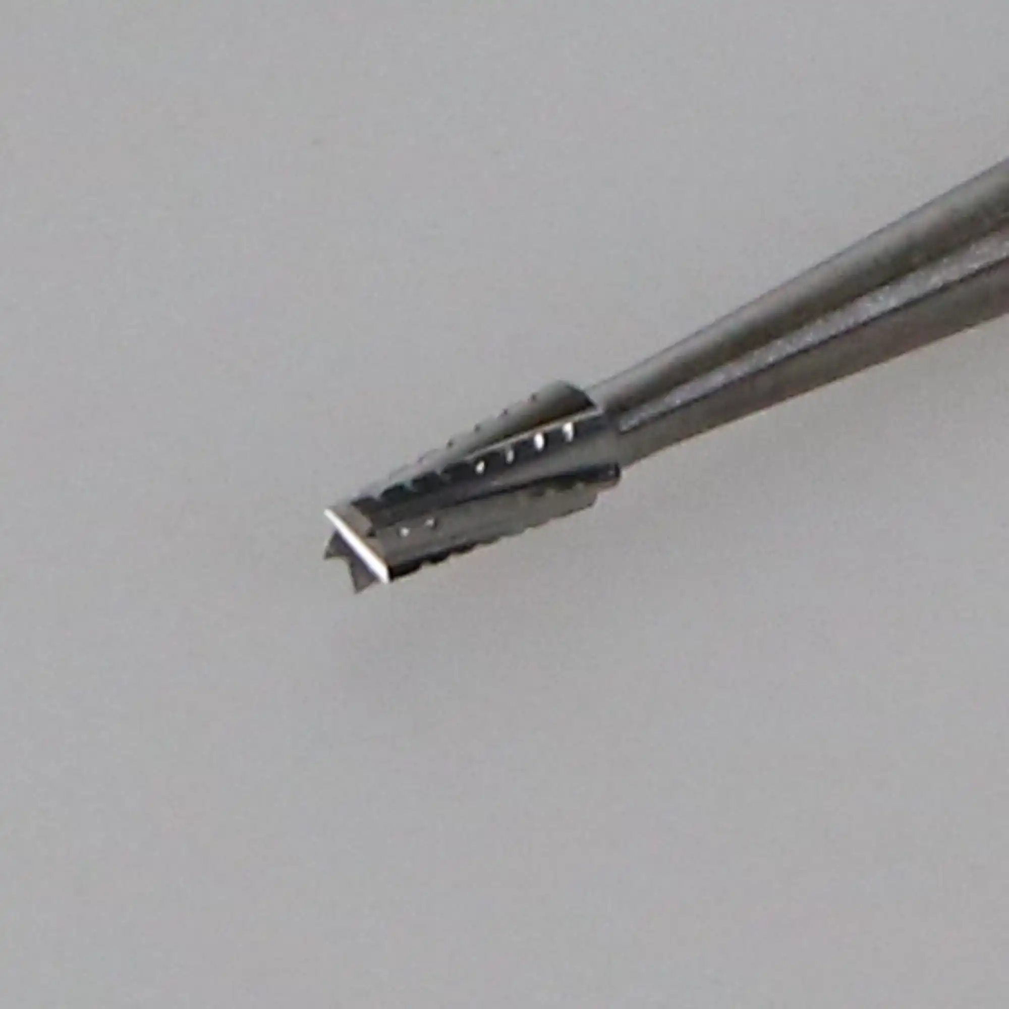 SS White Standard Operative Carbide Bur, HP, Tapered Fissure Flat End Cross Cut, #703, 10/Pk, 14892 thumbnail 2