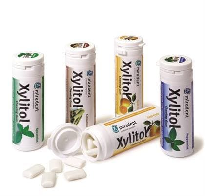 Miradent Xylitol Chewing Gum, Assorted Flavors (6), 2 Pieces per Pack, 200 Packs per Box, 635069 thumbnail 4