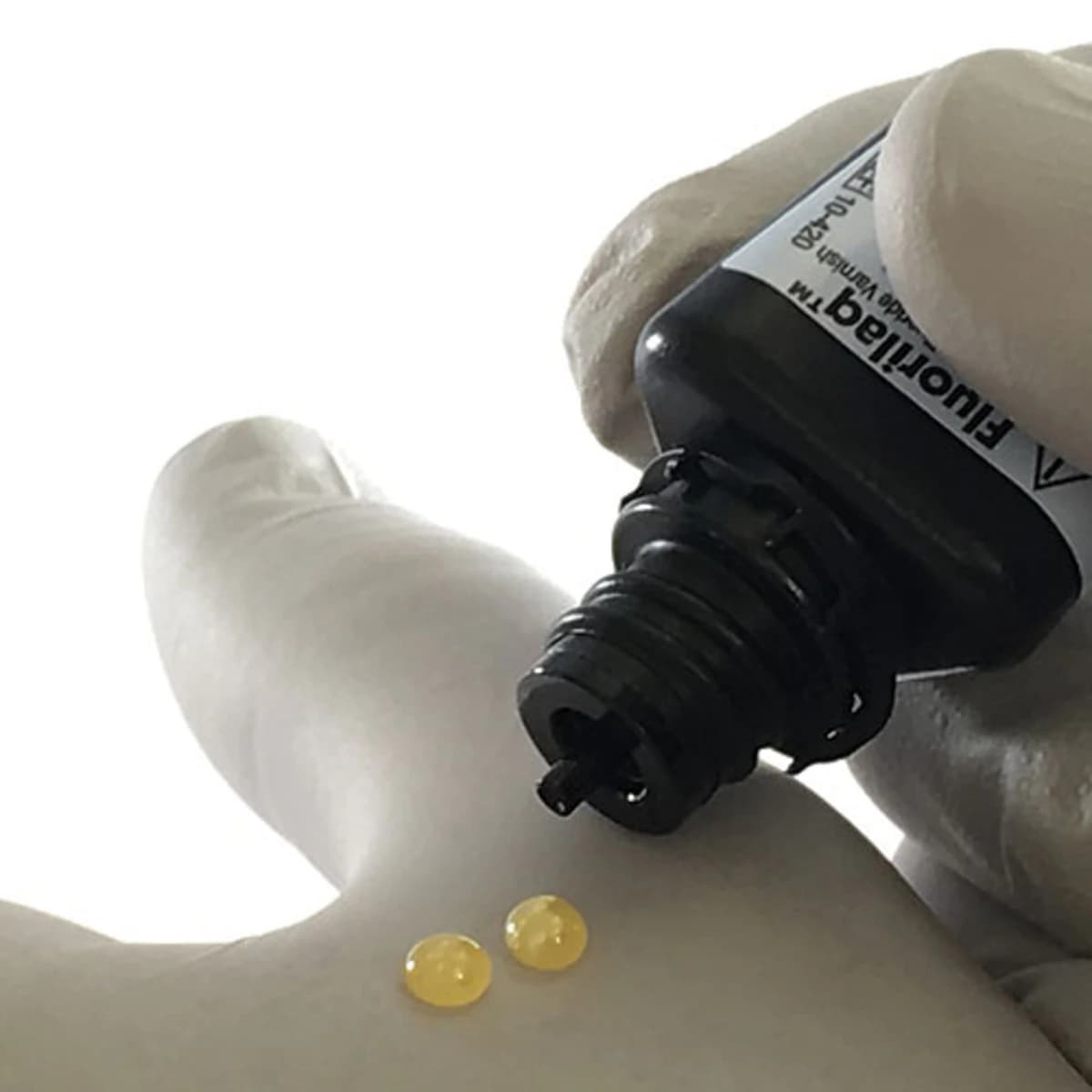 Fluorilaq Squeeze 5% Sodium Fluoride Varnish, Salted Caramel, 9.5 mL Bottle, 10-425 thumbnail 4