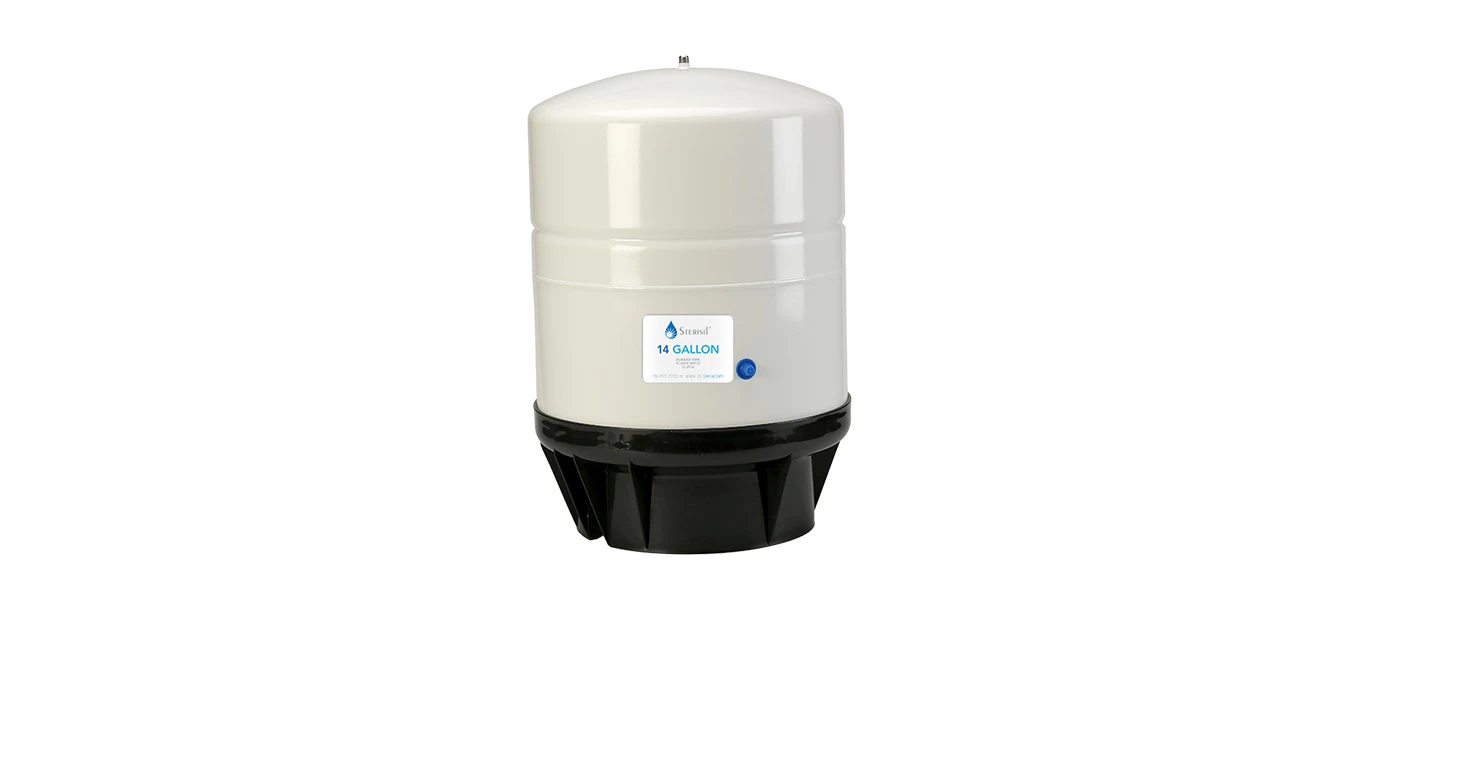 Solmetex 14 Gallon Bladder Tank, 15.25" Dia x 23" H