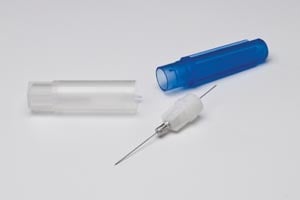 Monoject Needle Plastic Hub, 27 Gauge Long, 1.25" (32mm), Yellow, Sterile, 100/Box, #400, 8881400058